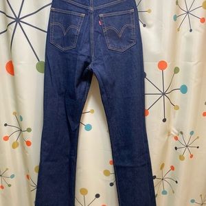 Women’s Levis premium ribcage boot cut size 27 rigid wash